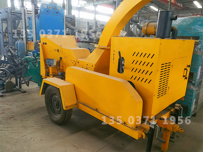 曲靖市移動(dòng)式樹枝條粉碎機(jī)