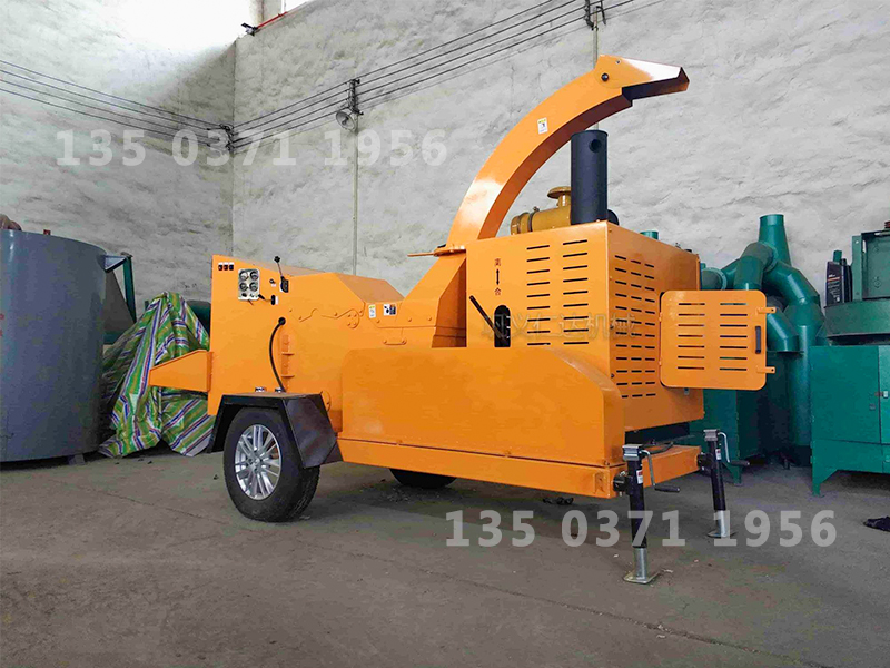 1000噸大型樹枝粉碎機(jī)